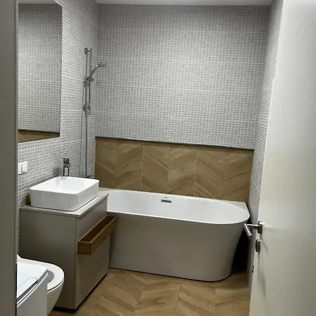 Tractoru Premium * Brasov