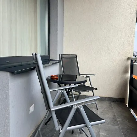 Grandis 16 Apartment *