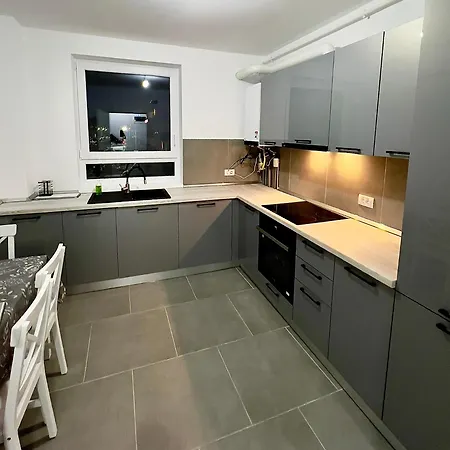 Grandis 16 Apartment